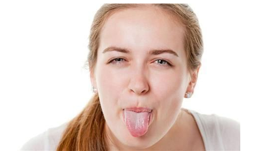 舌苔发白是什么原因?怎么治疗