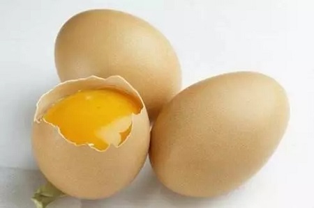 男性吃生鸡蛋有什么作用