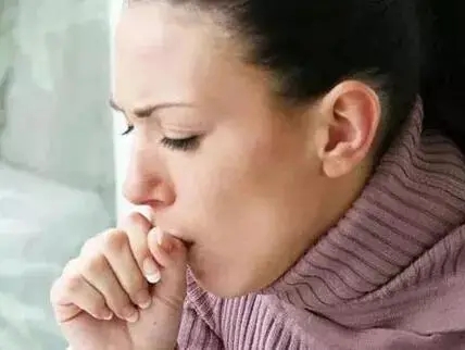喉咙发痒干咳怎么治疗吃什么药